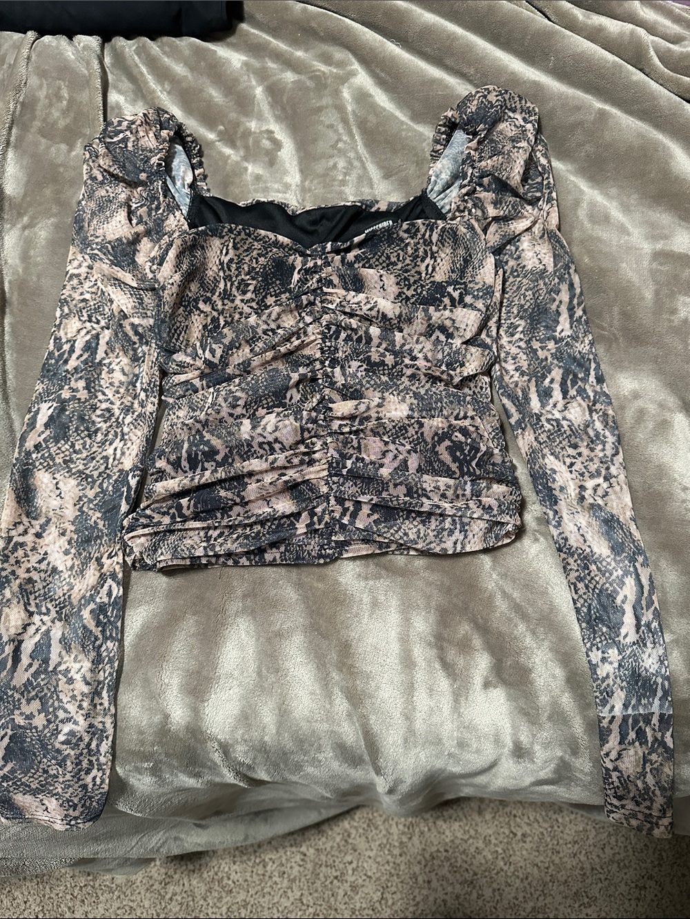 Missguided Neutral Snake-Print Ruched Long Sleeve